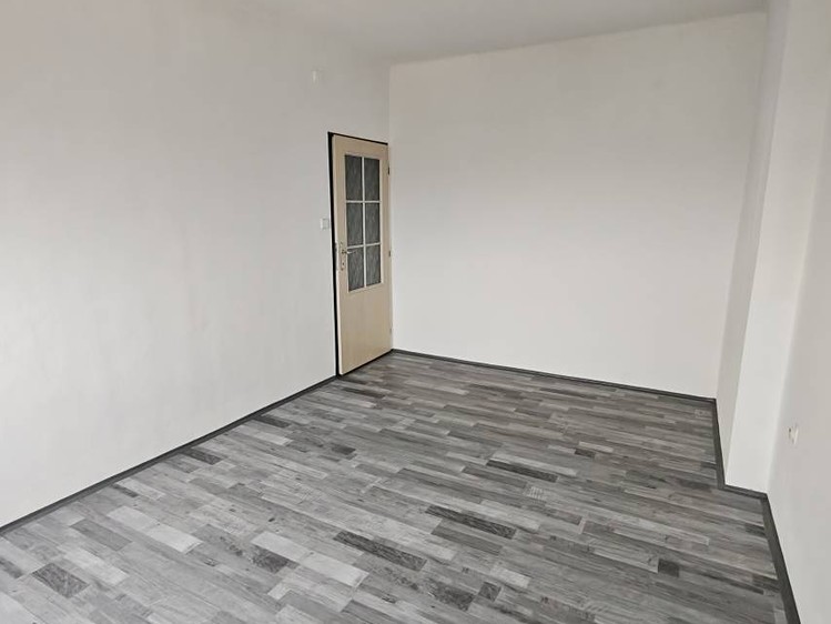 Pronájem bytu 2+1 52 m² - foto 8