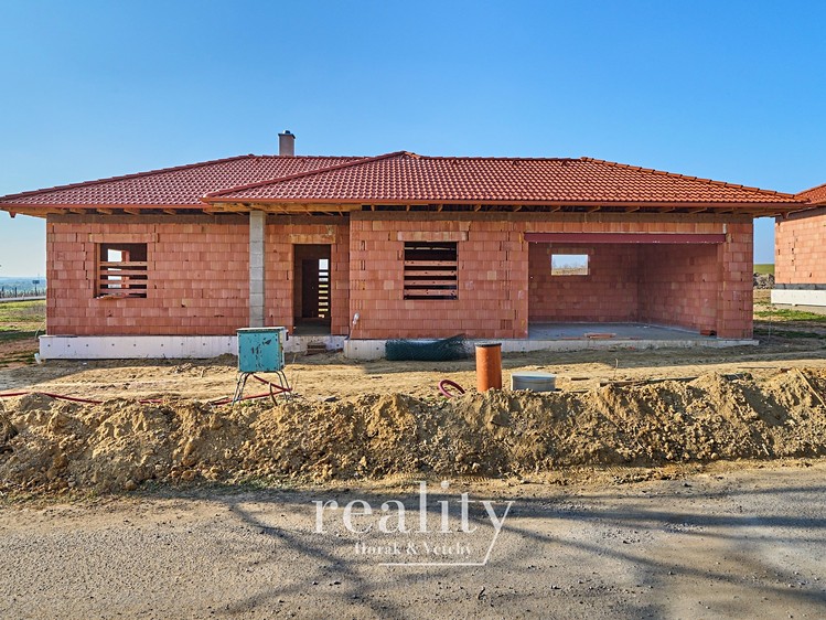 Prodej rodinného domu 131 m², pozemek 1 359 m² - foto 4