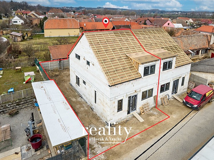 Prodej rodinného domu 130 m², pozemek 221 m² - foto 1