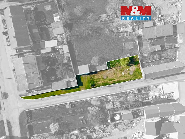 Prodej stavebního pozemku 587 m² - foto 1