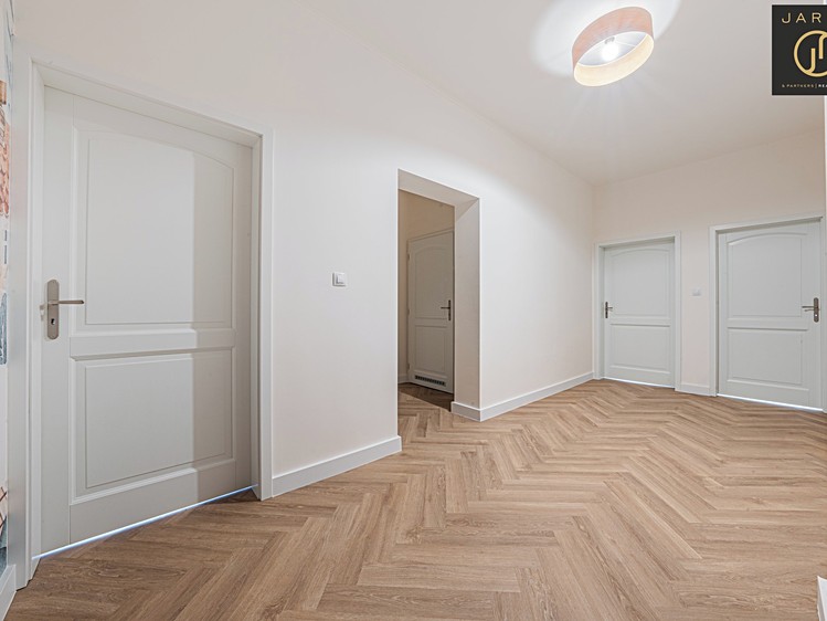 Prodej bytu 4+kk 121 m² - foto 7