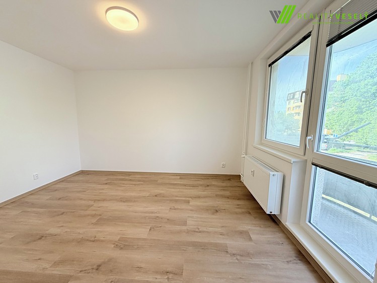 Pronájem bytu 3+1 76 m² - foto 6