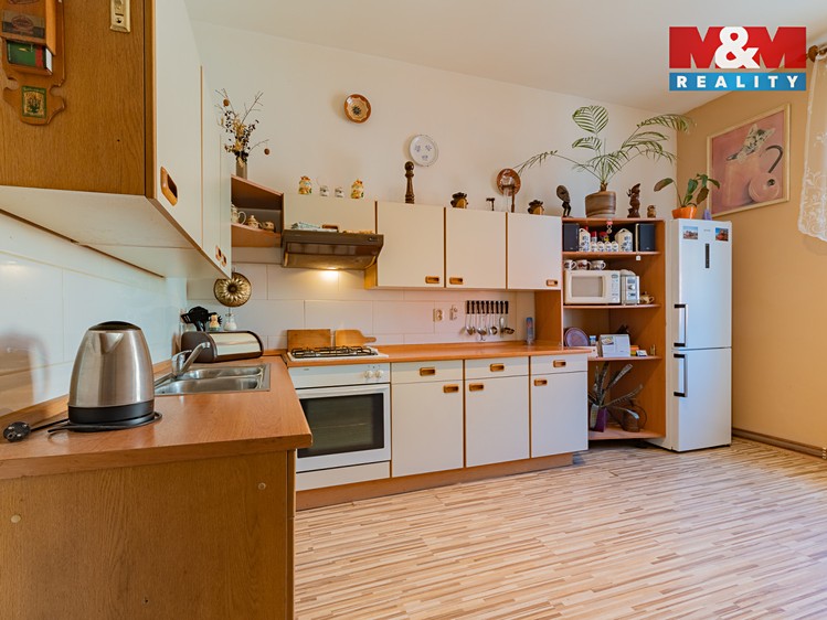 Prodej  rodinného domu 364 m², pozemek 613 m² - foto 8