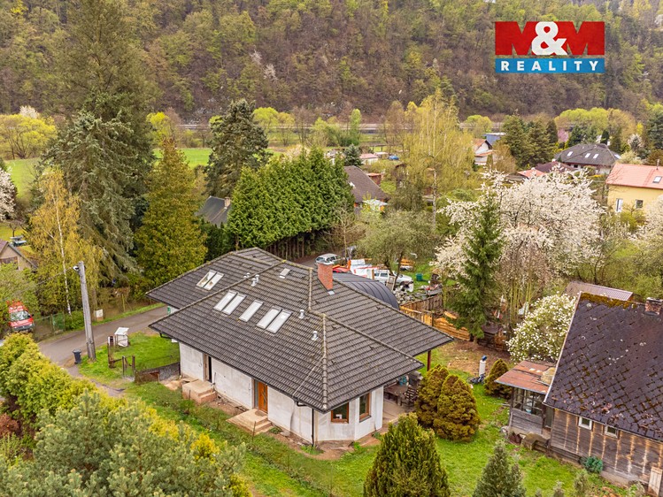 Prodej  rodinného domu 236 m², pozemek 965 m² - foto 5