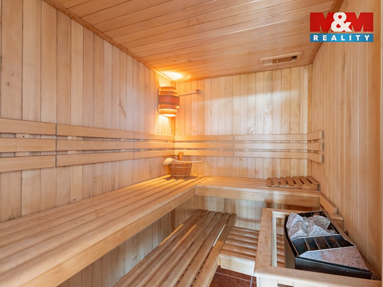 Prodej  rodinného domu 277 m², pozemek 341 m² - foto 3