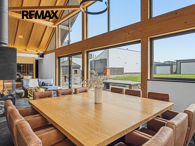 Prodej rodinného domu 486 m², pozemek 1 876 m² - foto 5