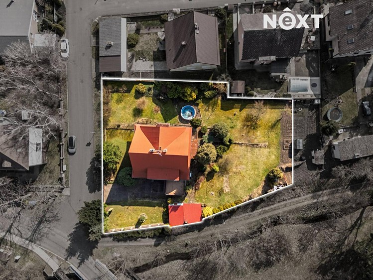 Prodej vily 261 m², pozemek 1 649 m² - foto 4