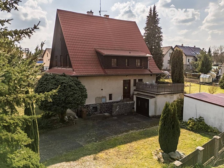 Prodej vily 261 m², pozemek 1 649 m² - foto 2