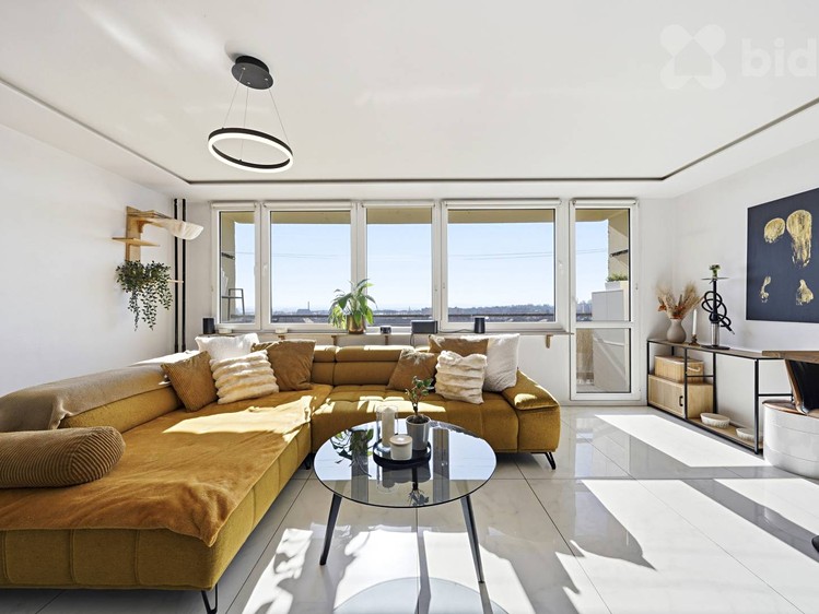 Prodej bytu 3+kk 73 m² - foto 1
