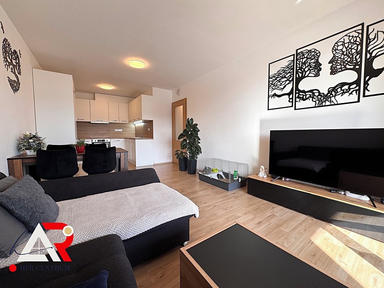 Prodej bytu 2+kk 71 m² - foto 1