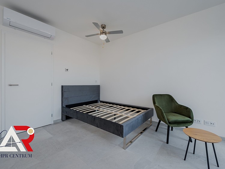 Pronájem bytu 1+kk 28 m² - foto 5