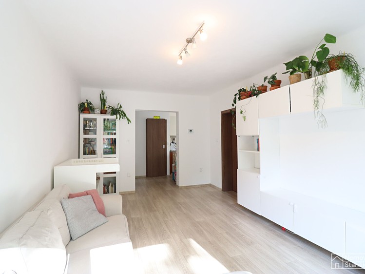 Pronájem bytu 3+1 68 m² - foto 3