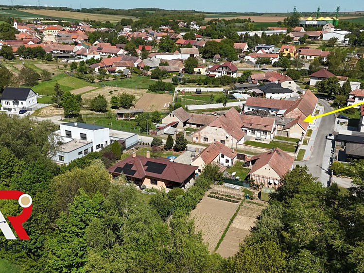 Prodej rodinného domu 118 m², pozemek 749 m² - foto 2