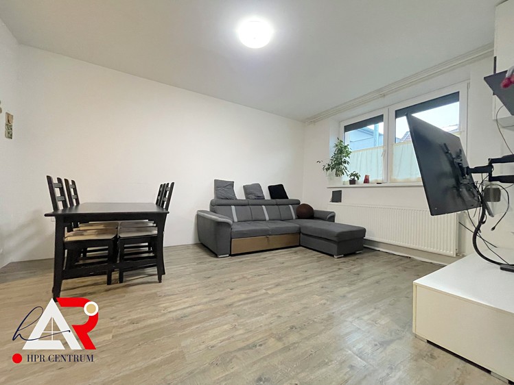 Prodej rodinného domu 171 m², pozemek 339 m² - foto 6