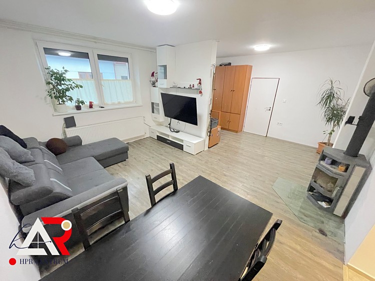 Prodej rodinného domu 171 m², pozemek 339 m² - foto 7