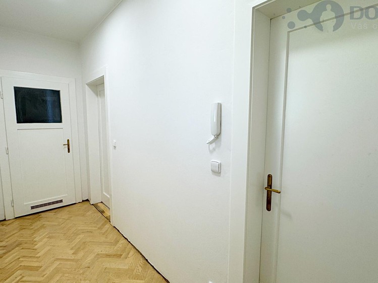Pronájem bytu 2+1 59 m² - foto 6