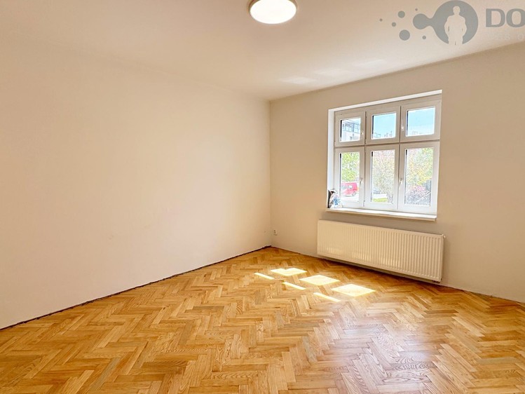 Pronájem bytu 2+1 59 m² - foto 4