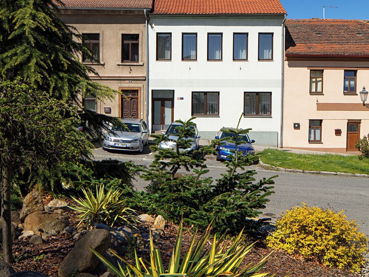 Prodej rodinného domu 193 m², pozemek 264 m² - foto 7