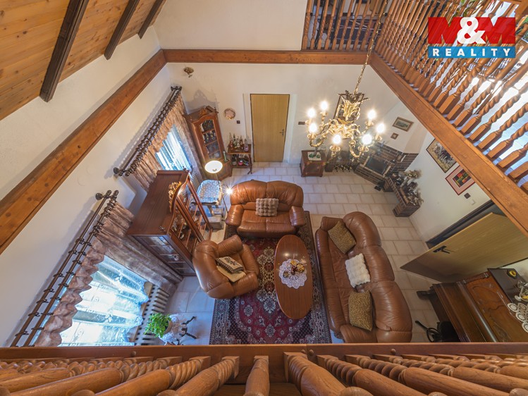 Prodej  rodinného domu 268 m², pozemek 878 m² - foto 8