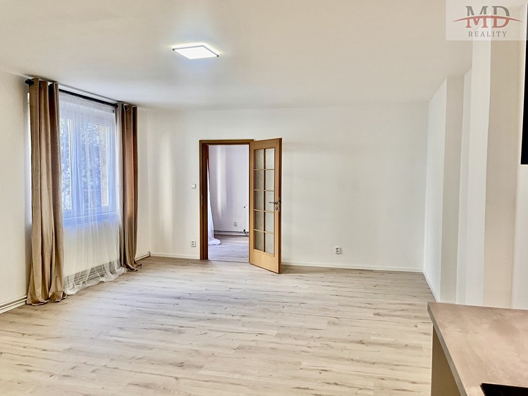 Pronájem bytu 2+1 55 m² - foto 2