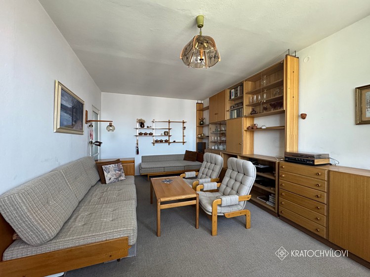Pronájem bytu 2+1 62 m² (Jednopodlažní) - foto 1