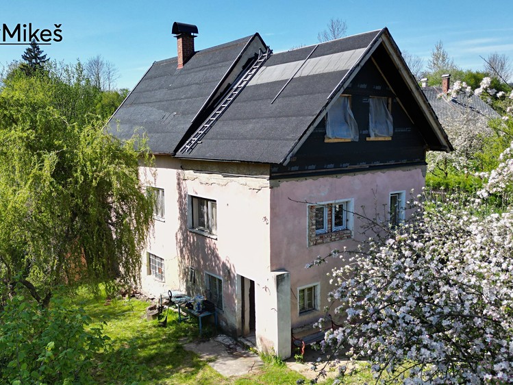 Prodej rodinného domu 193 m², pozemek 602 m² - foto 1