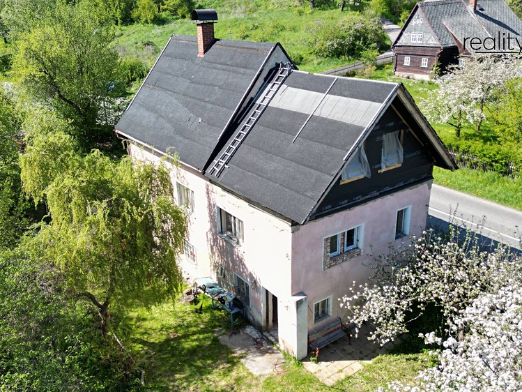 Prodej rodinného domu 193 m², pozemek 602 m² - foto 4