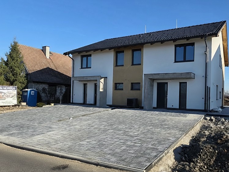 Prodej rodinného domu 144 m², pozemek 564 m² - foto 1