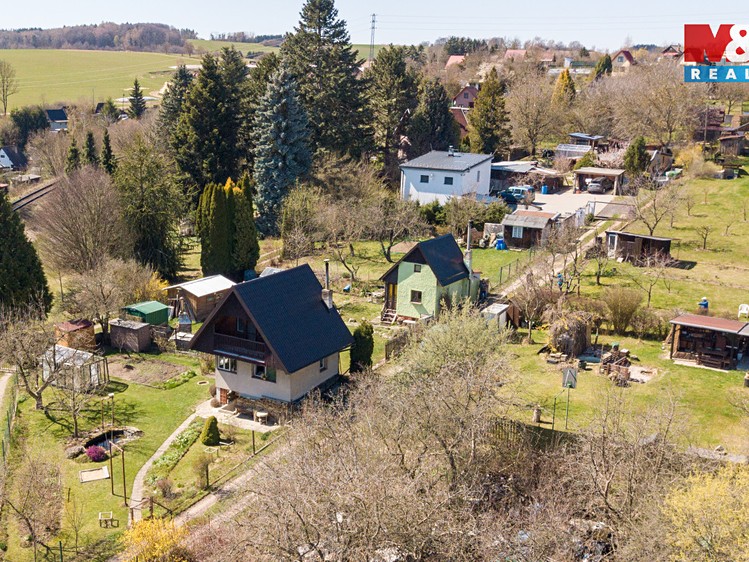 Prodej chaty 15 m², pozemek 385 m² - foto 6