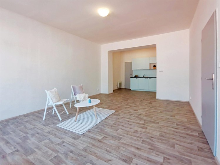Pronájem bytu 2+kk 70 m² - foto 4