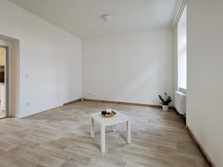 Pronájem bytu 2+kk 36 m² - foto 8