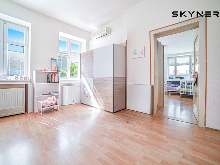 Pronájem bytu 3+1 120 m² (Jednopodlažní) - foto 3