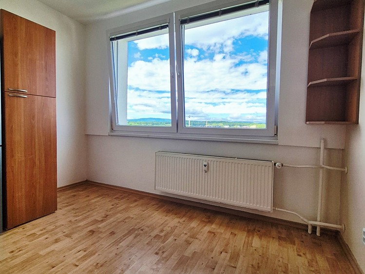 Pronájem bytu 2+1 66 m² - foto 3