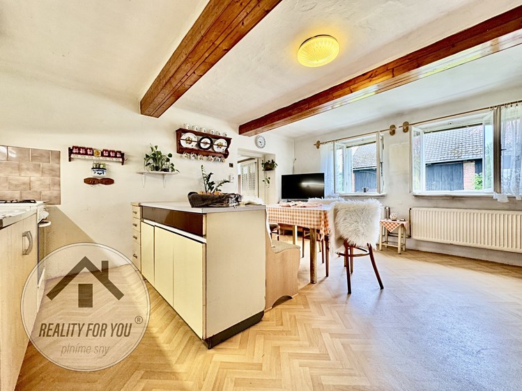 Prodej rodinného domu 117 m², pozemek 1 185 m² - foto 4