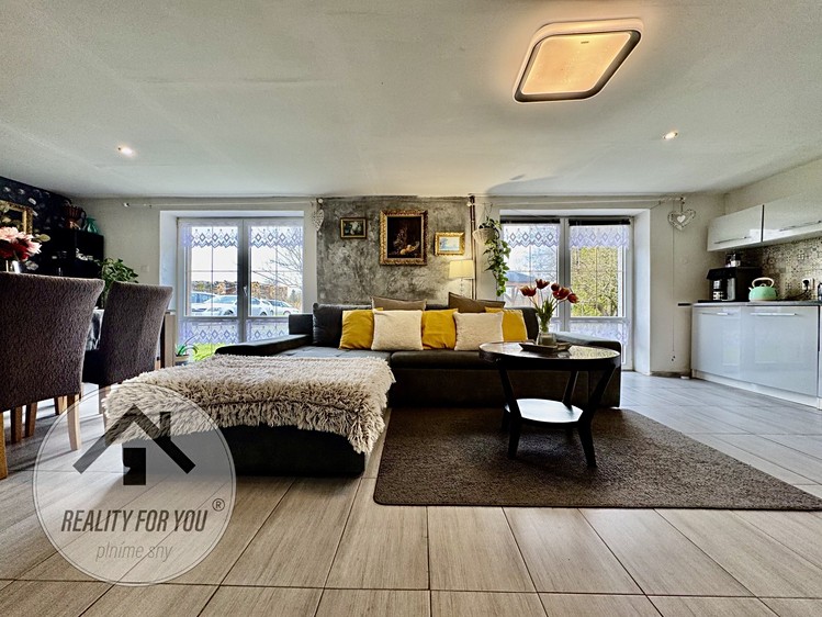Prodej  rodinného domu 240 m², pozemek 6 384 m² - foto 3