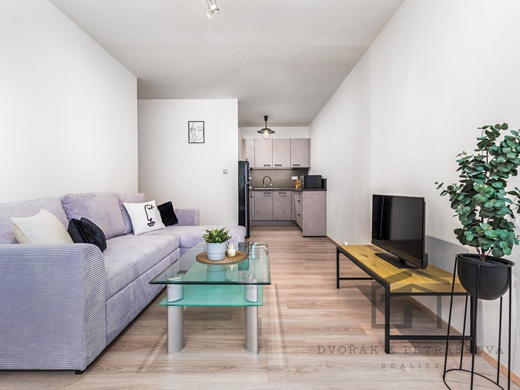 Pronájem bytu 2+kk 45 m² - foto 1