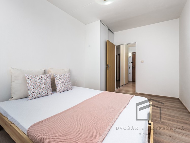 Pronájem bytu 2+kk 45 m² - foto 8