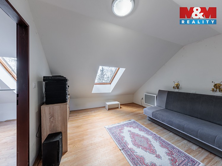Prodej  rodinného domu 160 m², pozemek 1 886 m² - foto 8
