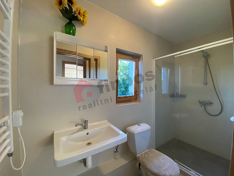 Prodej chaty 94 m², pozemek 679 m² - foto 2