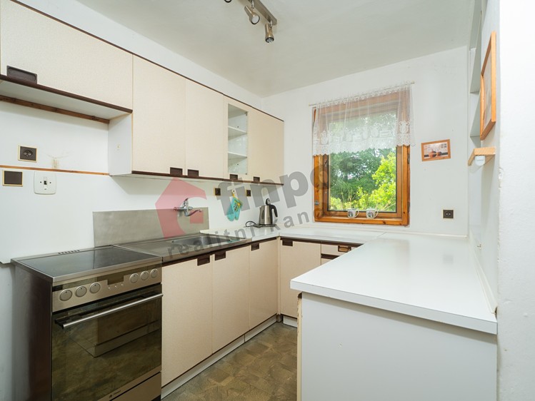 Prodej  rodinného domu 343 m², pozemek 1 578 m² - foto 7