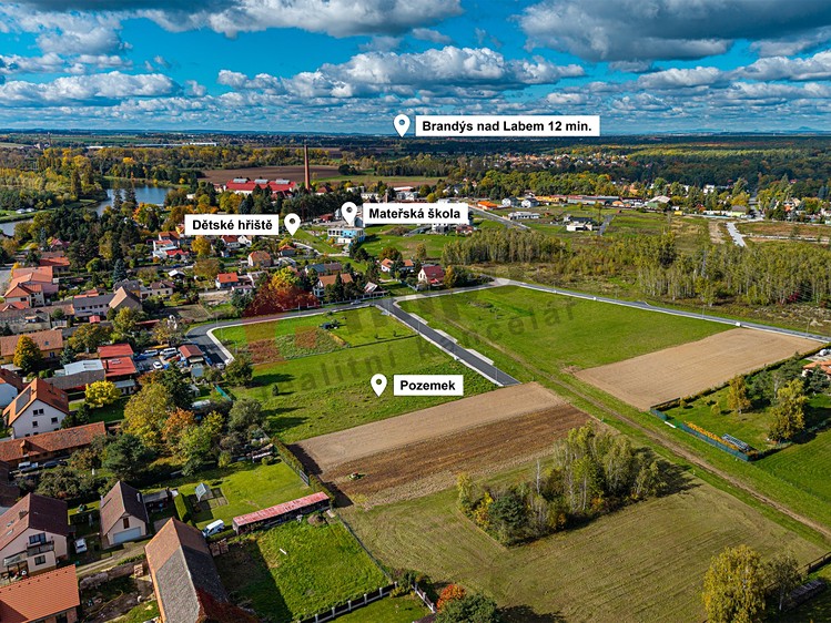 Prodej  stavebního pozemku 1 884 m² - foto 3