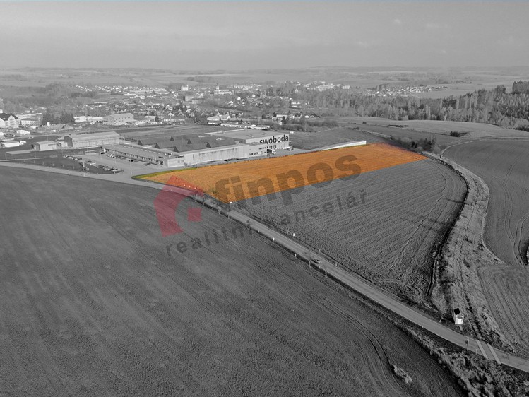 Prodej komerčního pozemku 17 370 m² - foto 1