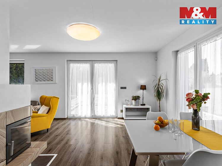 Prodej  rodinného domu 216 m², pozemek 1 236 m² - foto 4