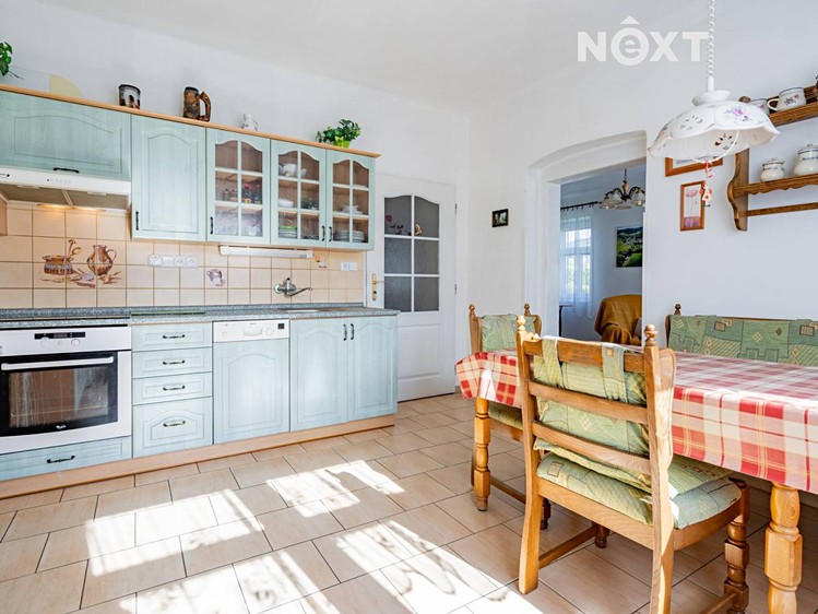Prodej vícegeneračního domu 160 m², pozemek 1 191 m² - foto 2