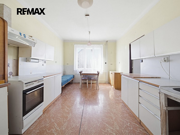 Prodej rodinného domu 82 m², pozemek 900 m² - foto 4