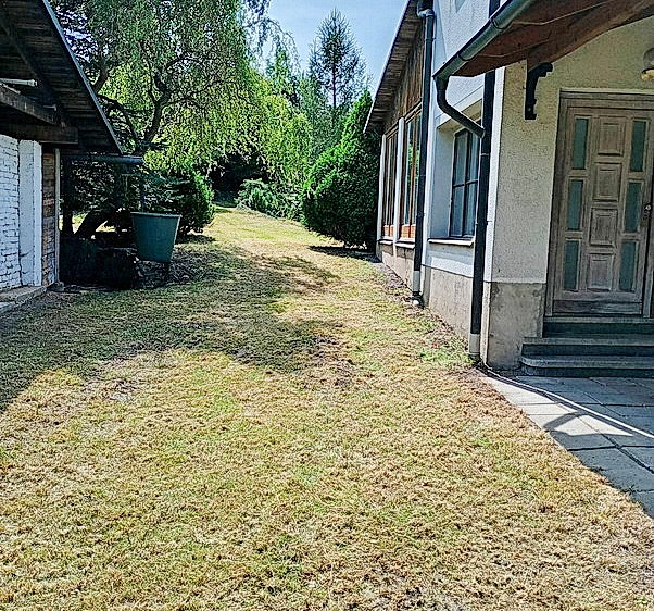 Prodej vícegeneračního domu 186 m², pozemek 2 048 m² - foto 8