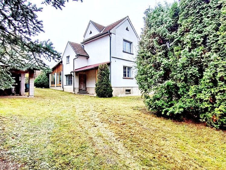 Prodej vícegeneračního domu 186 m², pozemek 2 048 m² - foto 5