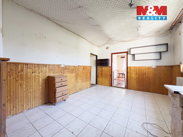 Prodej rodinného domu 156 m², pozemek 6 315 m² - foto 3