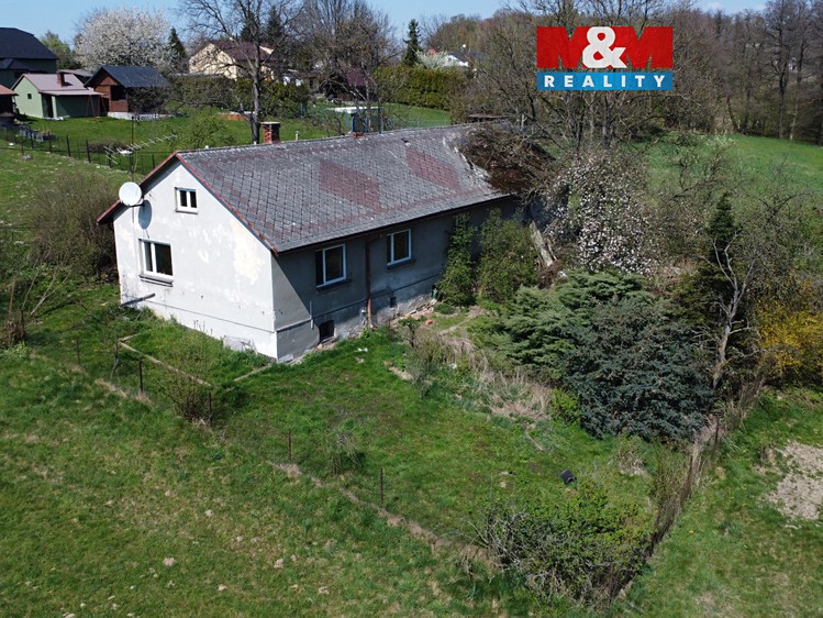 Prodej rodinného domu 156 m², pozemek 6 315 m² - foto 1