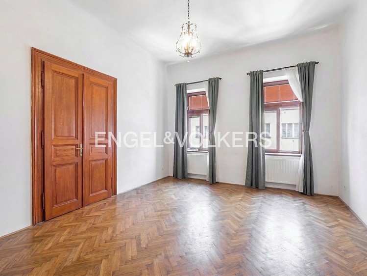 Prodej bytu 3+1 112 m² - foto 2